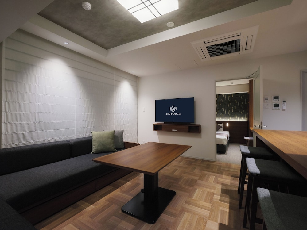 1ベッドルームスイート 10平米バルコニー付き 禁煙 客室23 | GRAND MONday 浅草 (旧:MONday Apart Premium 浅草)