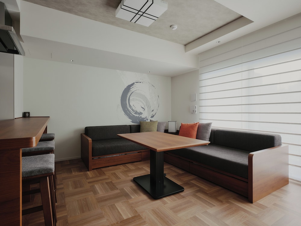 1ベッドルームスイート 10平米バルコニー付き 禁煙 客室17 | MONday Apart Premium 浅草