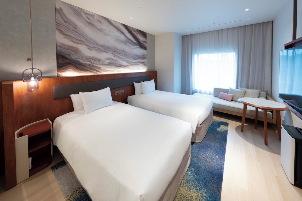 ラグジュアリー ツインルーム Type-B 禁煙 (ラウンジアクセス付き) 客室2 | ホテルスプリングス幕張 Premier