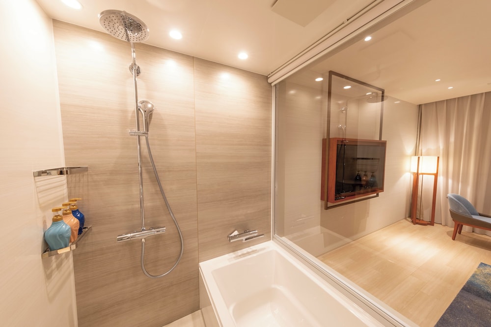 スーペリア ダブルルーム 禁煙 (ラウンジアクセス付き) バスルーム0 | ホテルスプリングス幕張 Premier