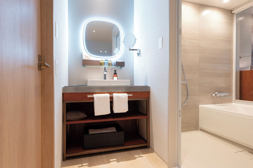 ラグジュアリー ツインルーム Type-A 禁煙 (ラウンジアクセス付き) 客室2 | ホテルスプリングス幕張 Premier