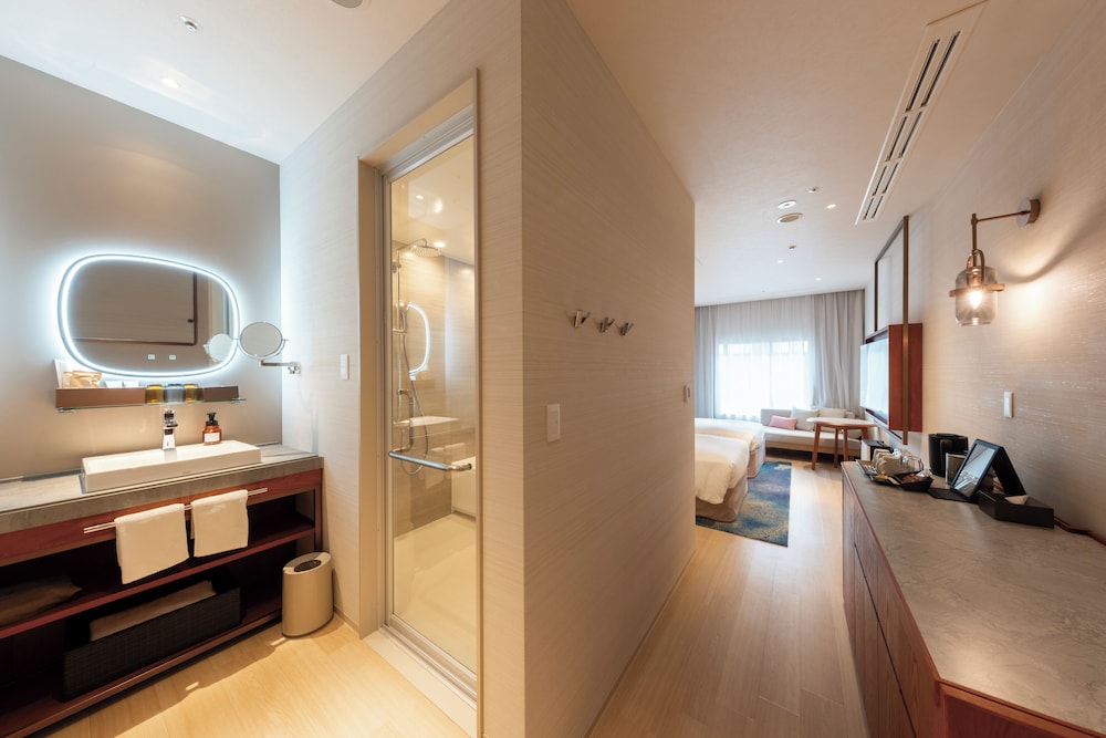 ラグジュアリー ツインルーム Type-B 禁煙 (ラウンジアクセス付き) | ホテルスプリングス幕張 Premier