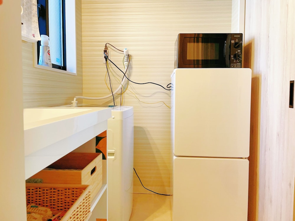 トリプルルーム バスルーム1 | suikakan heianjingumae 酔花間