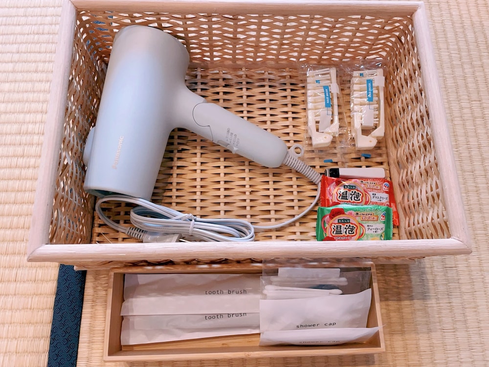 トリプルルーム バスルーム4 | suikakan heianjingumae 酔花間