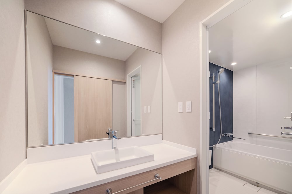 リニューアル スーペリア トリプルルーム 禁煙 バスルーム1 | ホテルマイステイズ宮崎