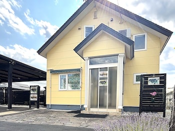 Guest House モモ