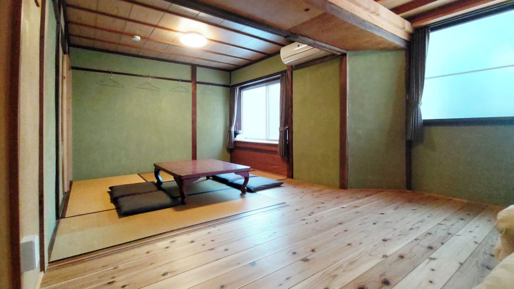 和風クワドラプルルーム 禁煙 共用バスルーム 客室3 | Guesthouse Bench