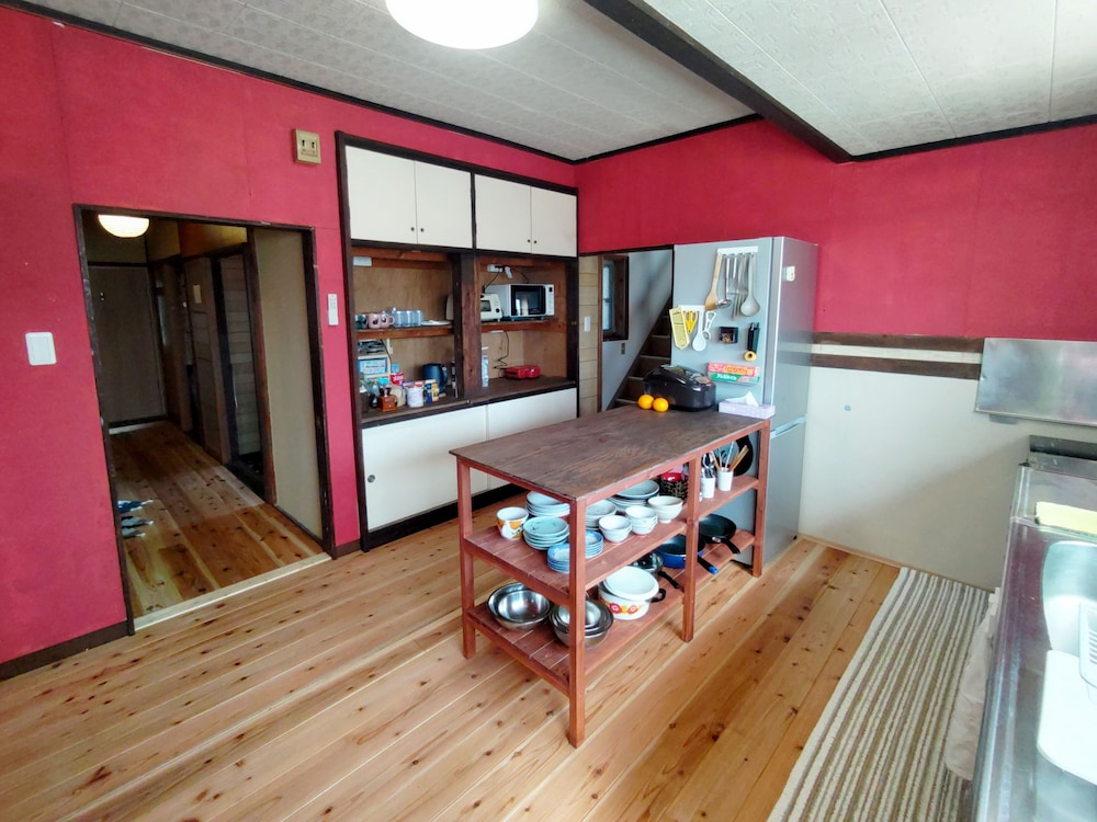 ツインルーム 禁煙 共用バスルーム 共用キッチン1 | Guesthouse Bench