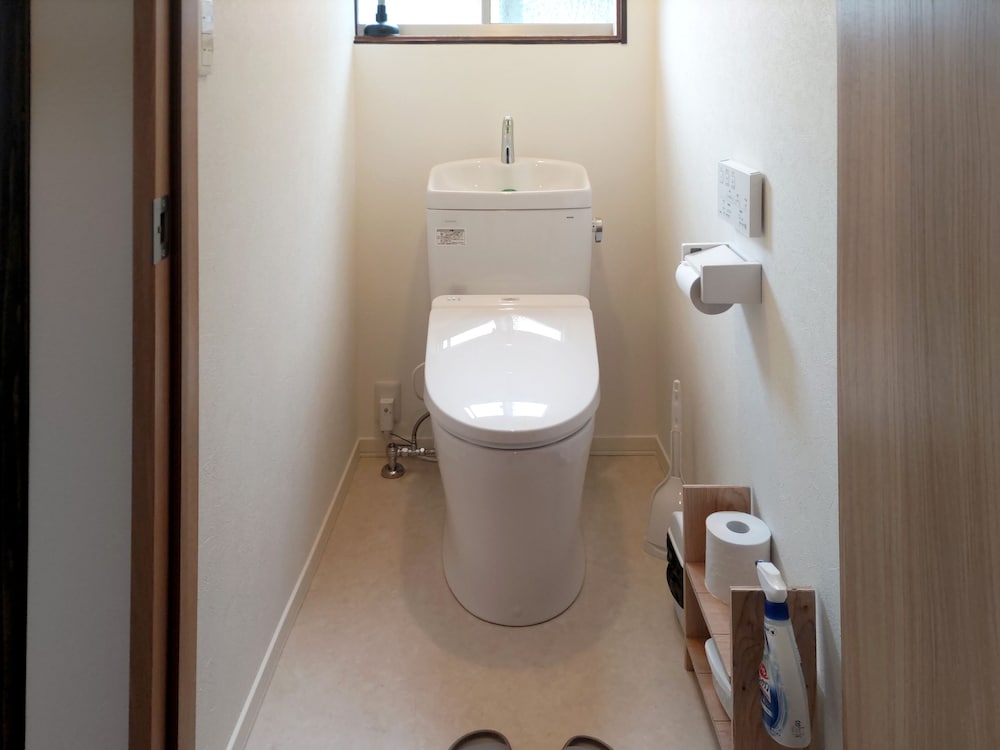 ツインルーム 禁煙 共用バスルーム 共用バスルーム3 | Guesthouse Bench