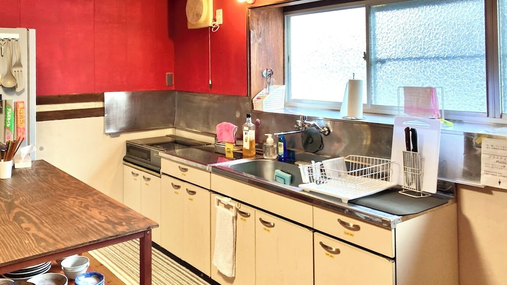 ツインルーム 禁煙 共用バスルーム 共用キッチン2 | Guesthouse Bench