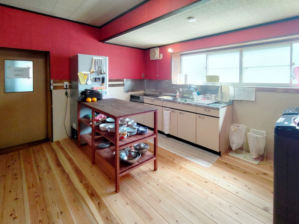 共用キッチン1 | Guesthouse Bench