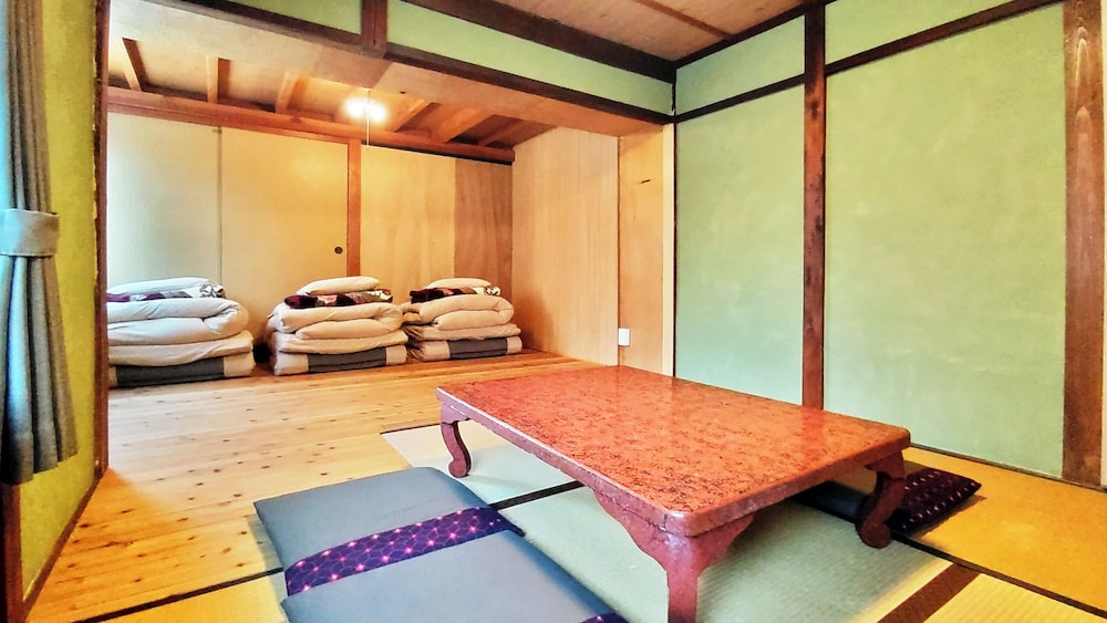 和風クワドラプルルーム 禁煙 共用バスルーム | Guesthouse Bench