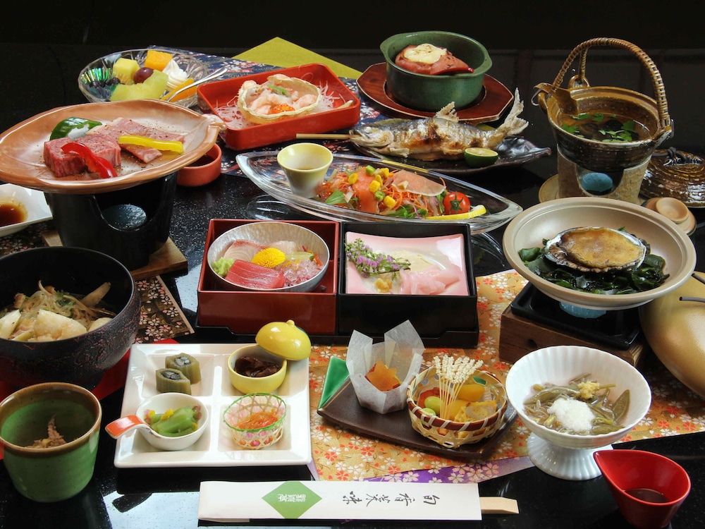 [禁煙] 本館 和室8畳 バス無し/トイレ付き/洗面付 客室2 | 龍門亭千葉旅館