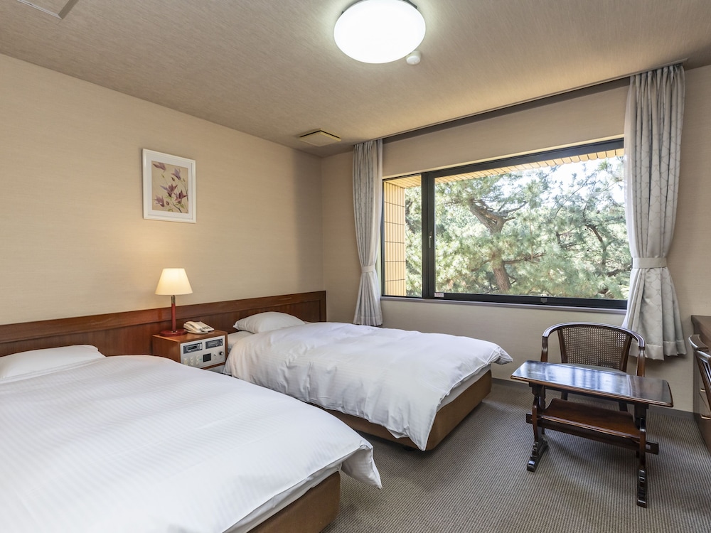 プレミアム ツインルーム 禁煙 | Tabist 琴弾荘