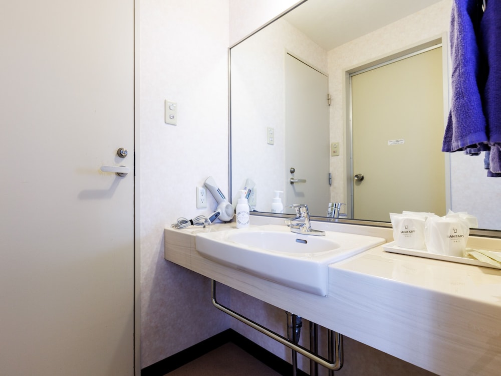 [禁煙] 和洋室1~5名〈海側〉 客室7 | Tabist ホテルねむろ海陽亭