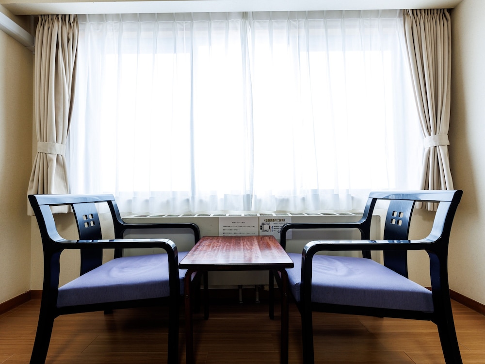 [禁煙] 和室1~4名〈海側〉 客室4 | Tabist ホテルねむろ海陽亭