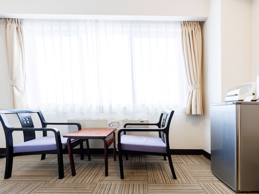 [禁煙] 和洋室1~5名〈海側〉 客室4 | Tabist ホテルねむろ海陽亭