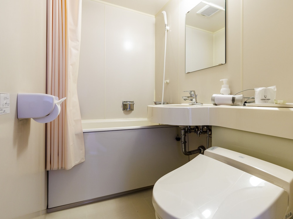 [禁煙] 和室1~4名〈海側〉 客室2 | Tabist ホテルねむろ海陽亭