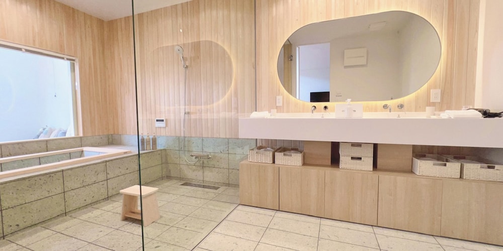 檜風呂棟 バスルーム0 | 軽井沢ハウスヴィラ