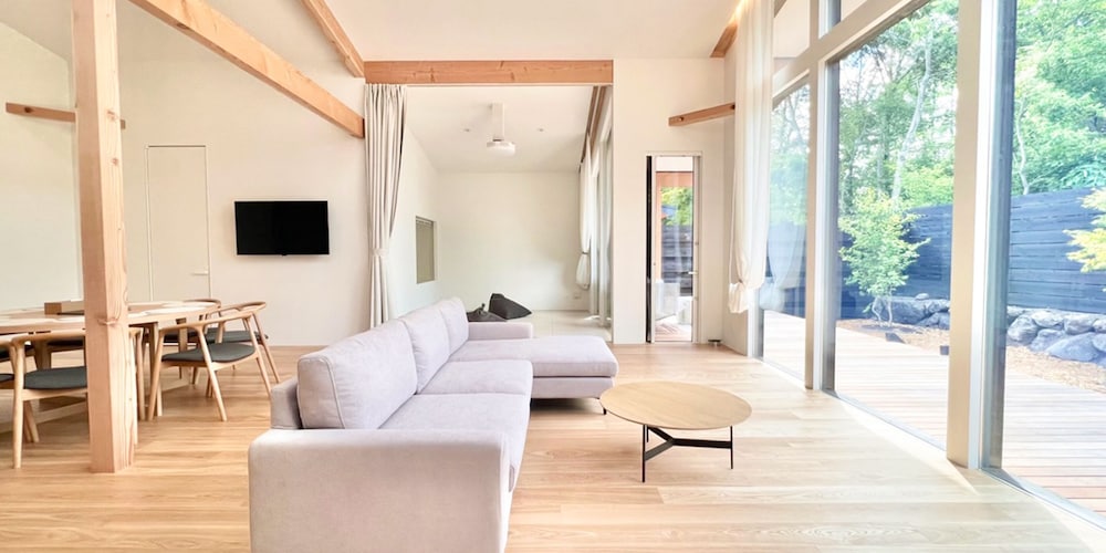 平屋棟 リビング エリア4 | 軽井沢ハウスヴィラ