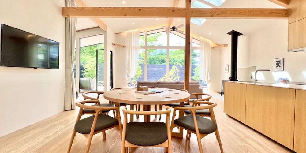 平屋棟 ダイニングルーム0 | 軽井沢ハウスヴィラ