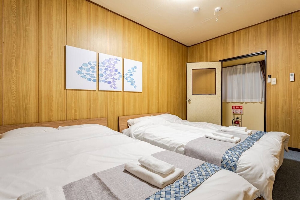 客室1 | Shikanjima Detached house