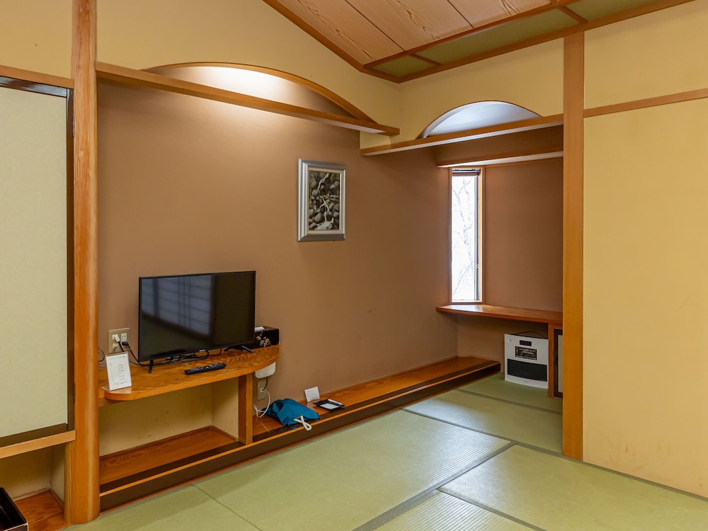 客室1 | 花山温泉温湯山荘 Tabist 客室1 | 花山温泉温湯山荘 Tabist