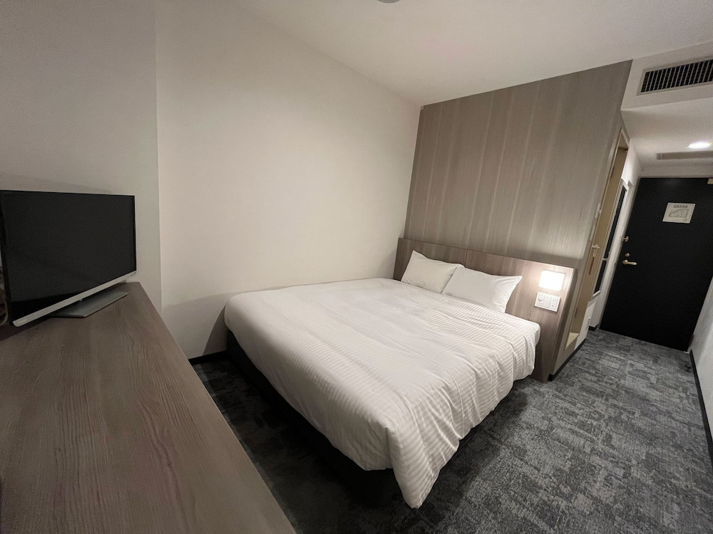 ダブルルーム | ガーデンズステイ