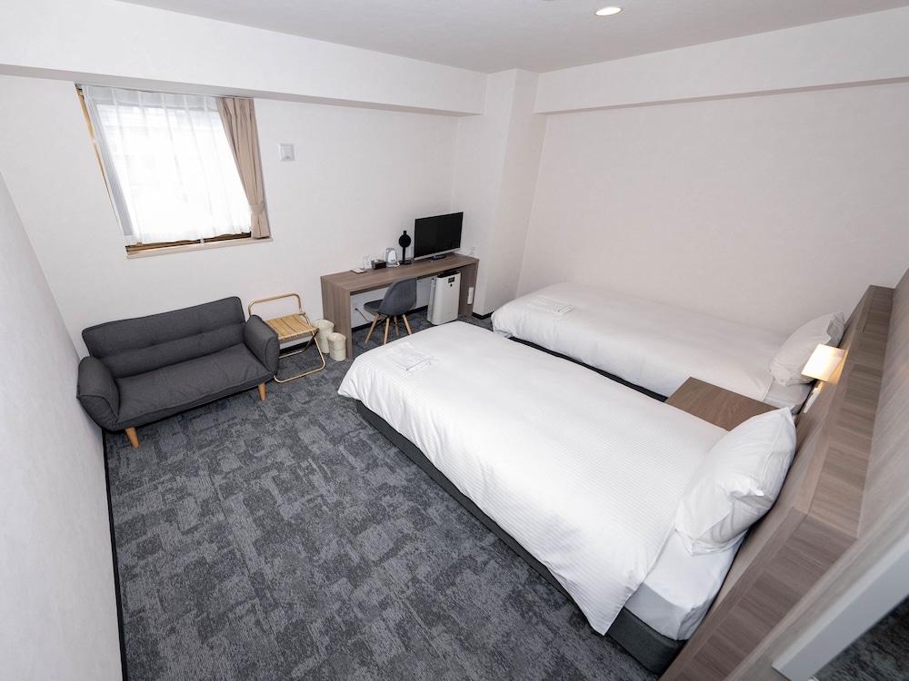 ツインルーム 客室3 | ガーデンズステイ