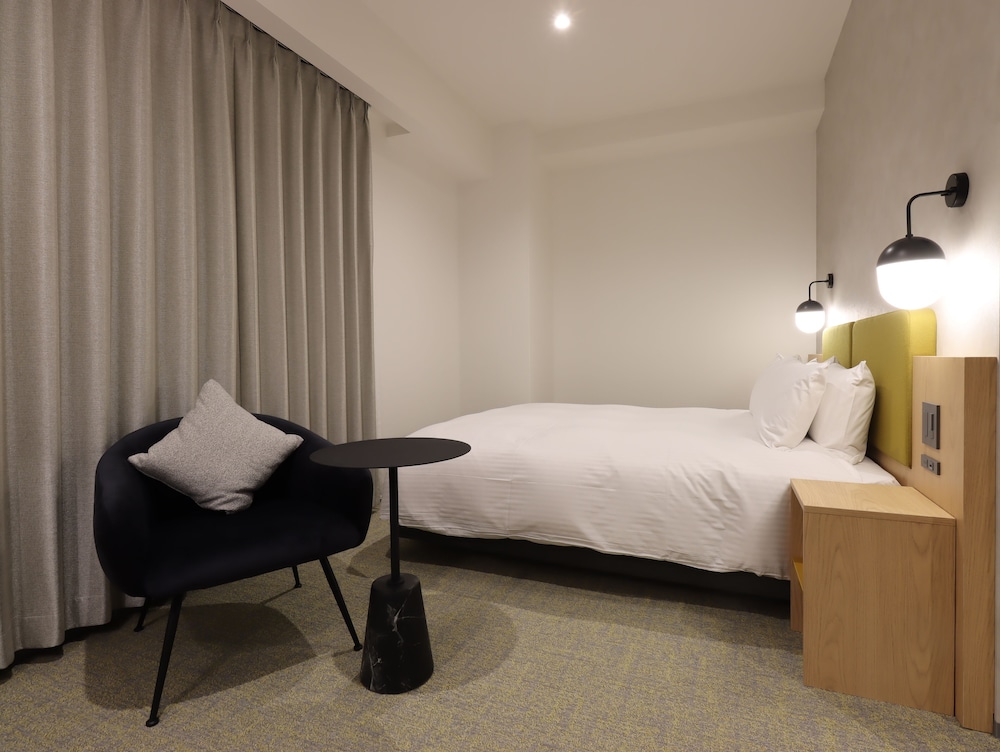 スーペリア ダブルルーム 禁煙 客室6 | HOTEL Tomiya with M's