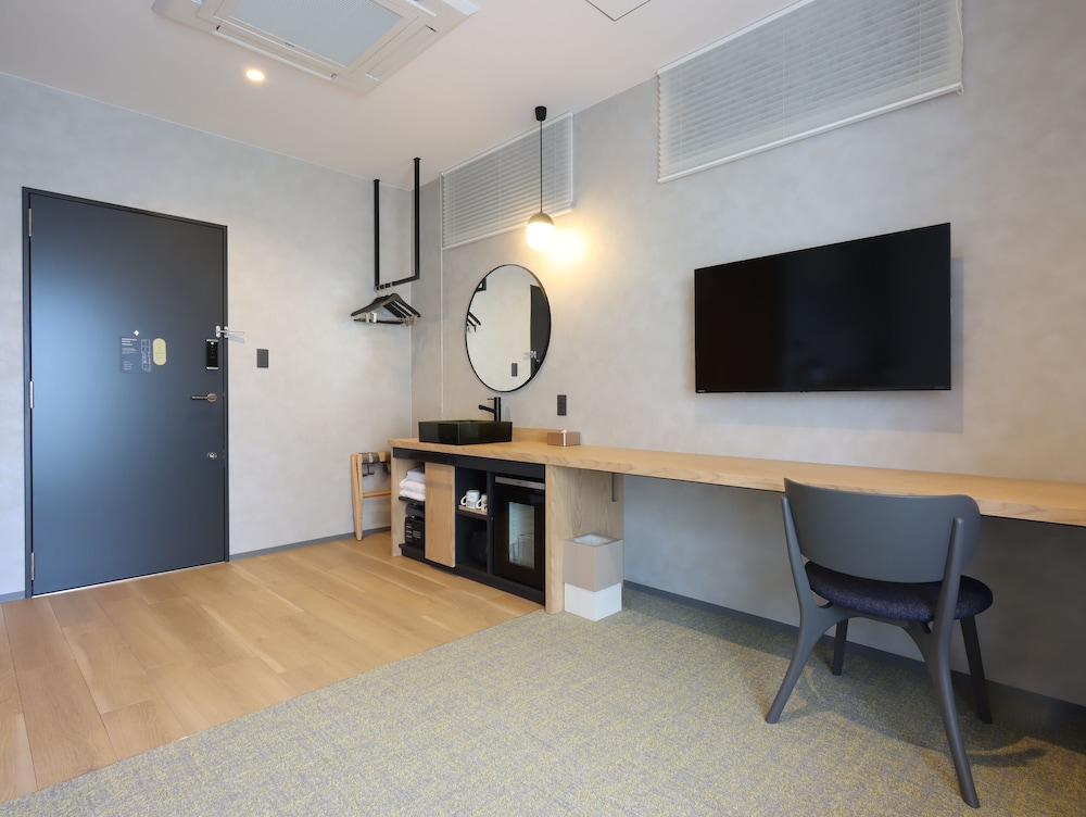 スーペリア ダブルルーム 禁煙 客室1 | HOTEL Tomiya with M's