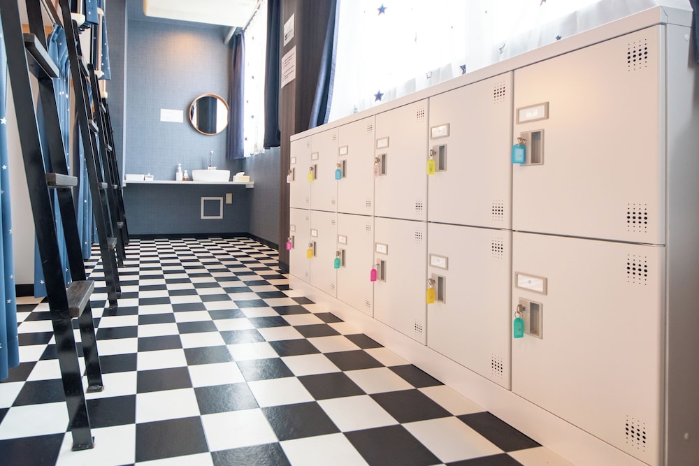 ファミリー 共同ドミトリー | Hotel Base Nara