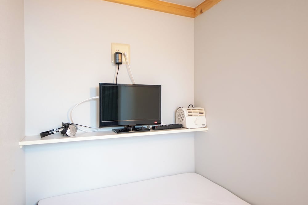 ファミリー 共同ドミトリー 客室4 | Hotel Base Nara