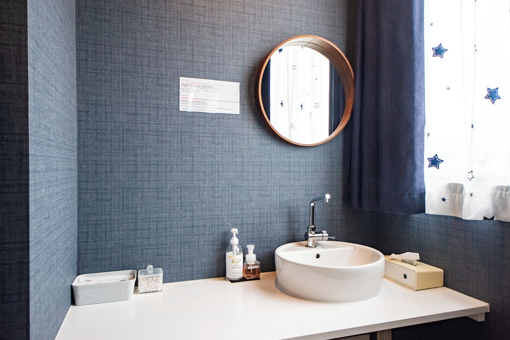 ファミリー 共同ドミトリー 客室1 | Hotel Base Nara