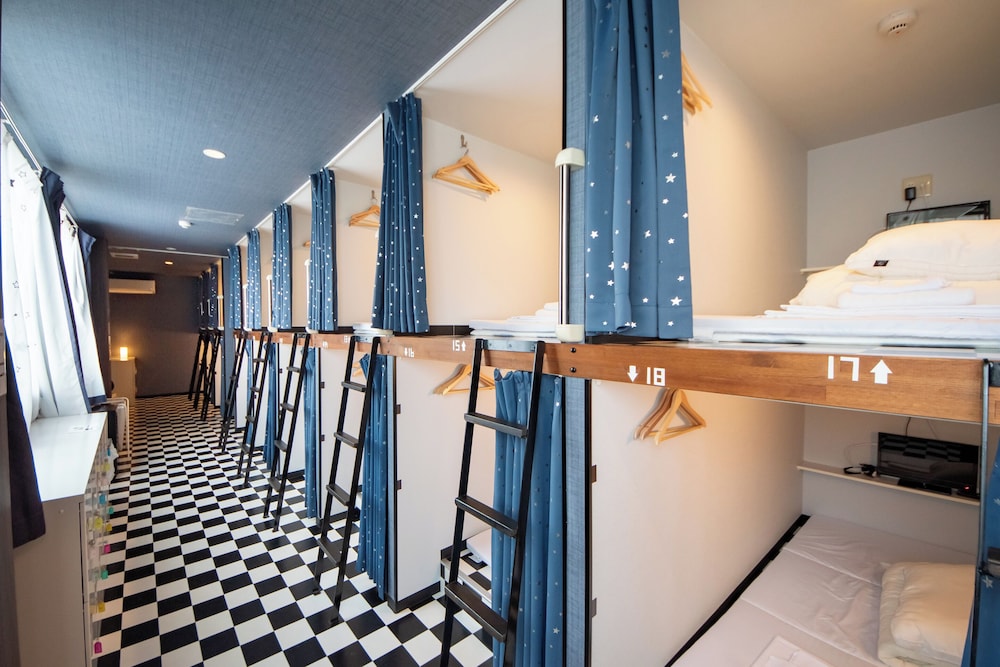 ファミリー 共同ドミトリー 客室2 | Hotel Base Nara