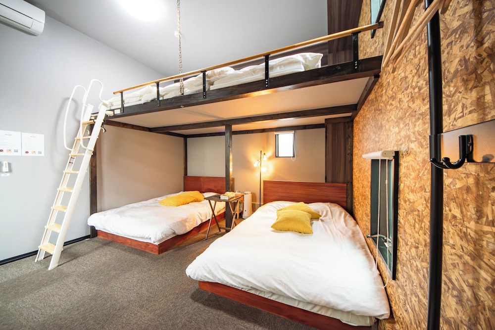 ファミリー ルーム 客室1 | Hotel Base Nara