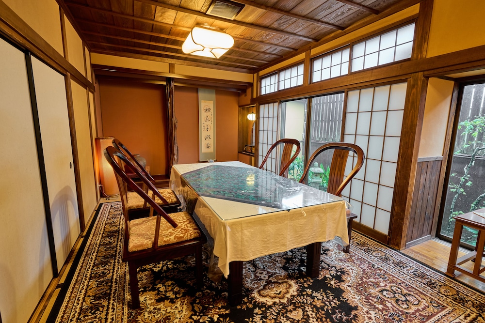 朝食スペース1 | 子宝・安産の宿 地蔵庵