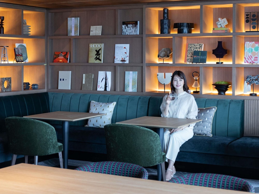 スーペリア ルーム ベッド (複数台) クラブラウンジ利用可 (Bathtub) 客室10 | ノボテル奈良