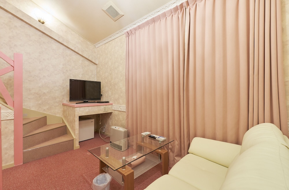 ダブルルーム ダブルベッド 1 台 客室3 | ホテル プリンセス - 大人限定