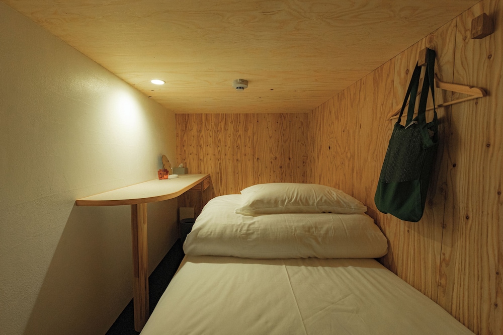 ファミリー 4 人部屋 専用バスルーム 客室1 | SOIL Setoda