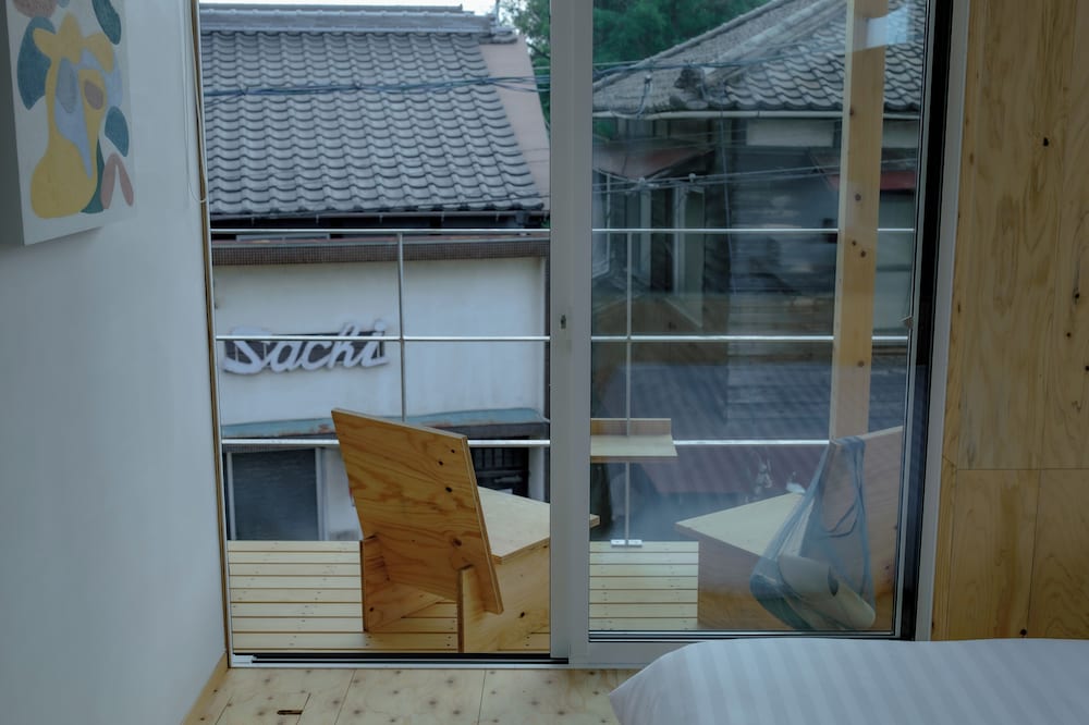 シティ スタジオ ダブルベッド 1 台 テラス 別館 客室3 | SOIL Setoda