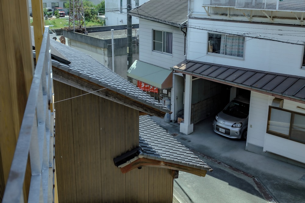 シティ スタジオ ダブルベッド 1 台 テラス 別館 バルコニーからの眺望0 | SOIL Setoda