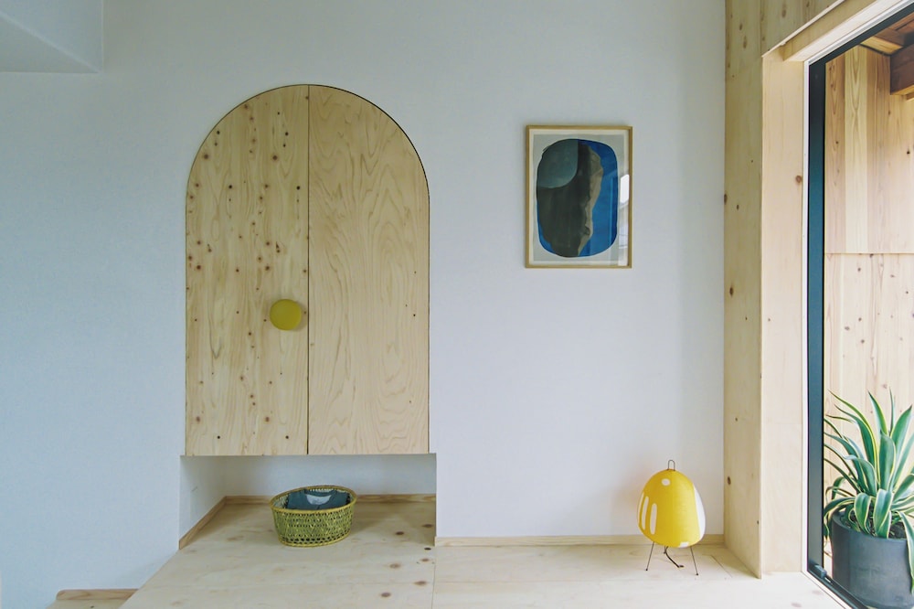 デラックス ダブルルーム ダブルベッド 1 台 テラス シティビュー 客室3 | SOIL Setoda