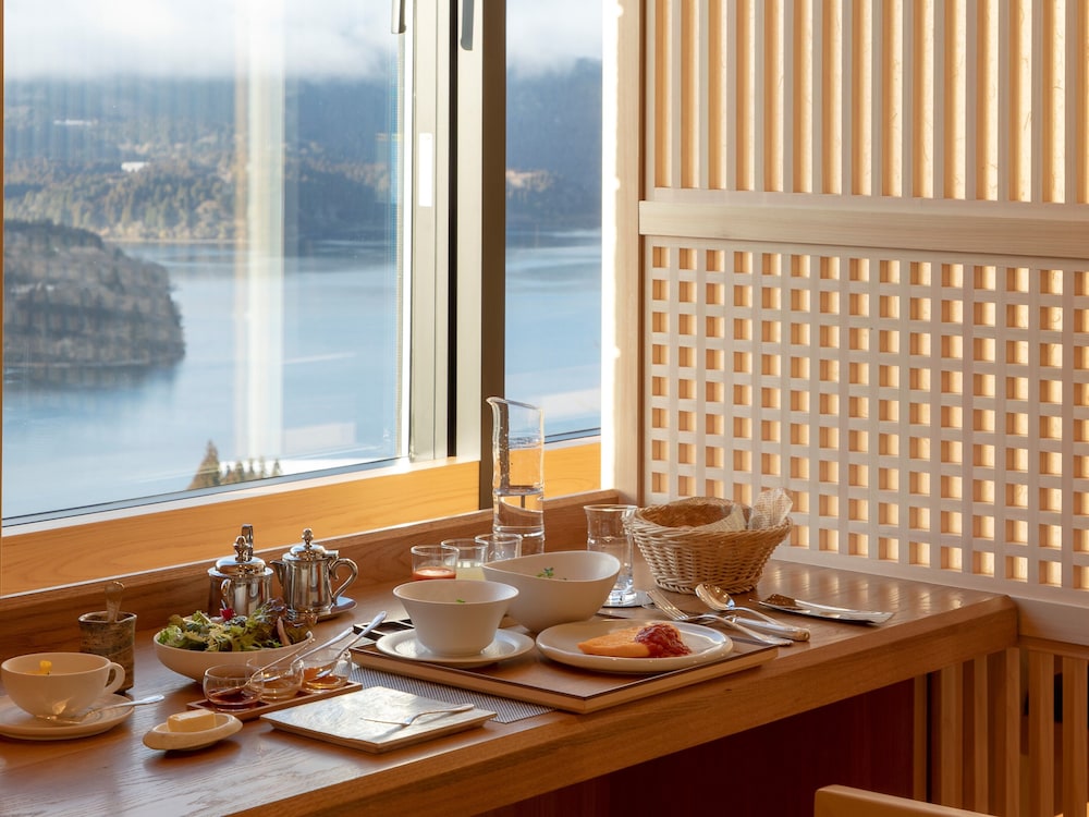 朝食スペース1 | ホテル四季の館 箱根芦ノ湖