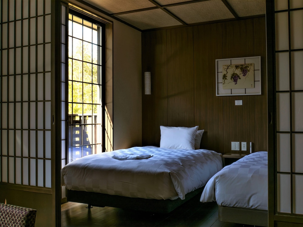 森の館 スーペリア【和室＋洋室ツイン】 客室3 | ホテル森の風箱根仙石原