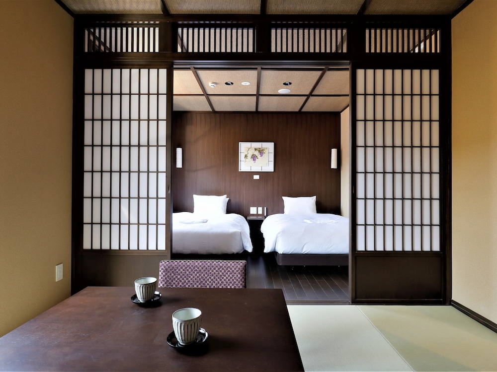 森の館 スーペリア【和室＋洋室ツイン】 | ホテル森の風箱根仙石原