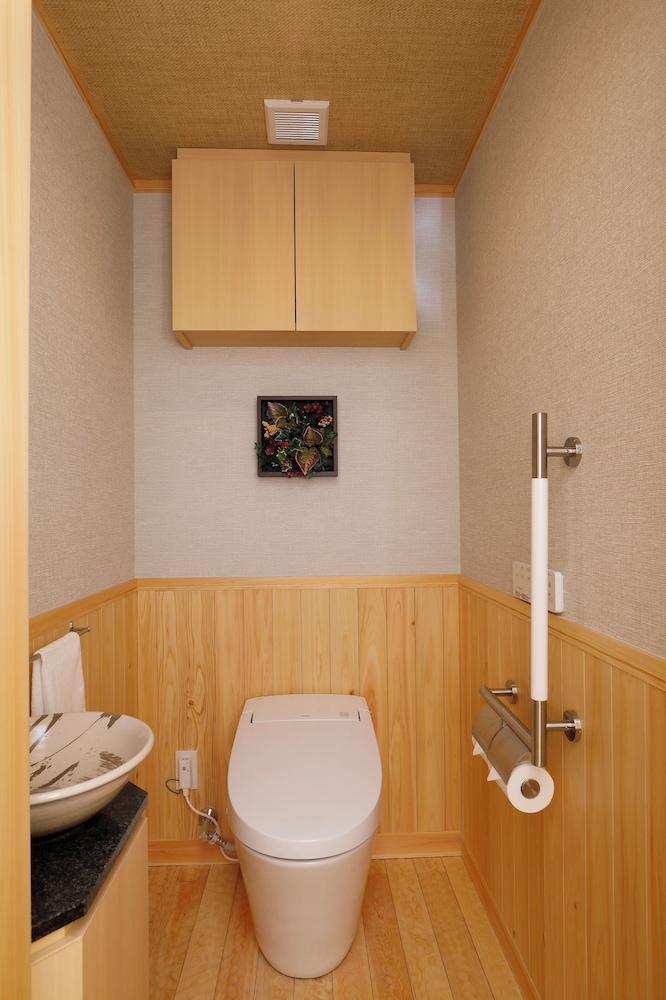 【露天風呂＋内風呂】"四季彩"スイートルーム「菖蒲」 客室5 | ホテル森の風箱根仙石原