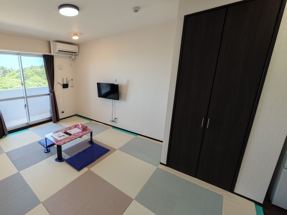 ファミリー 4 人部屋 客室1 | AMAWARI HOTEL