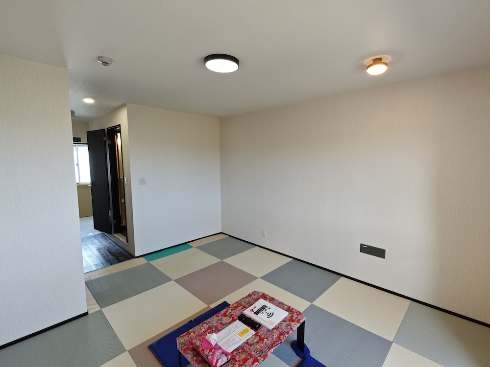 ファミリー 4 人部屋 客室2 | AMAWARI HOTEL