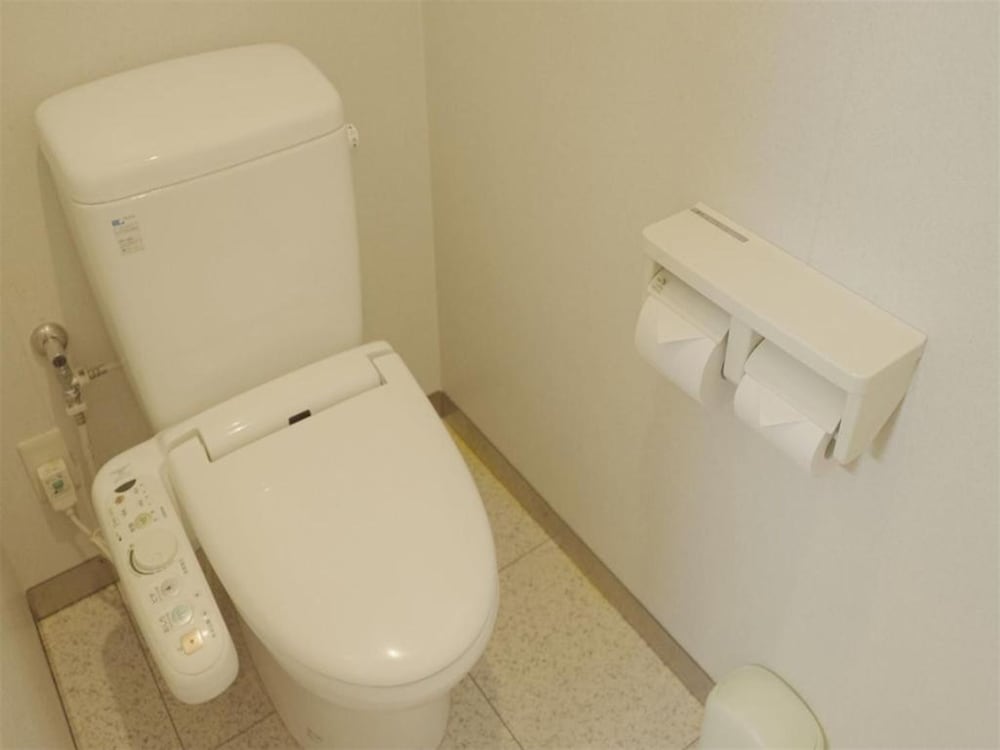ベーシック ルーム バスルーム0 | ホテル中山荘
